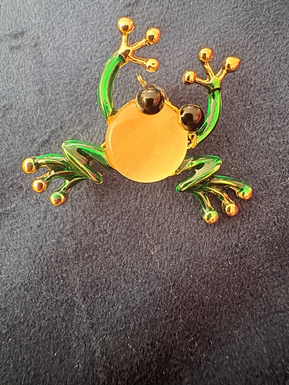 Green and Gold Enamel Frog Brooch